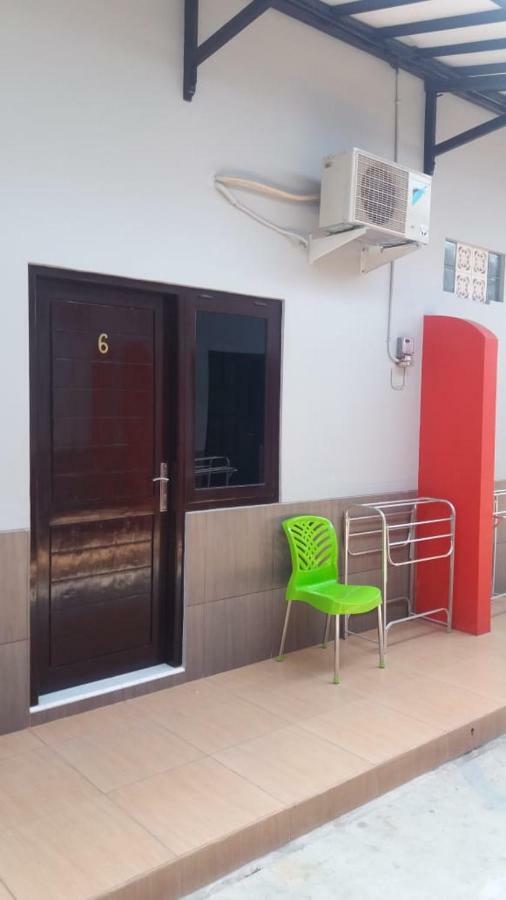 Homestay Dan Kost 78 ジェパラ エクステリア 写真